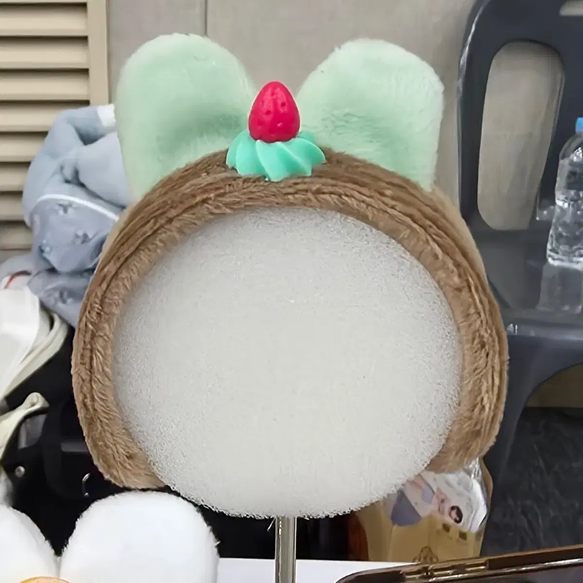 thumbnail-0
